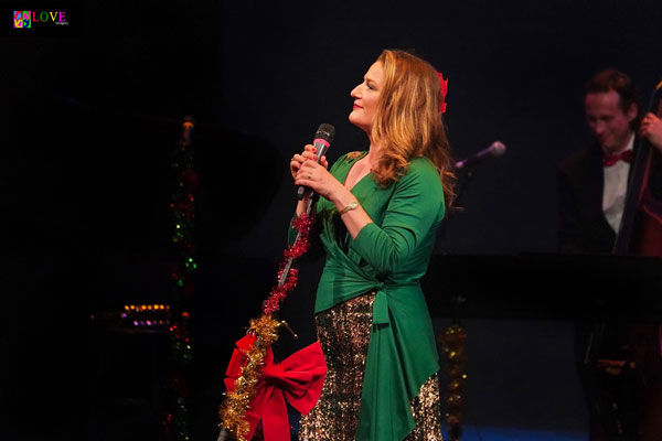 Ana Gasteyer&#39;s &#34;Holiday Tipple&#34; LIVE! at the Grunin Center