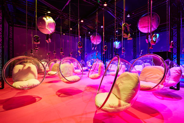 Bubble Planet: An Immersive Experience Comes to American Dream