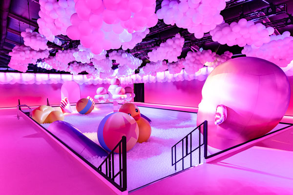 Bubble Planet: An Immersive Experience Comes to American Dream