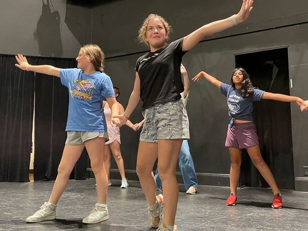 Photo of children at a Vivid Dreamers rehearsal