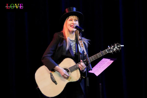 Suzanne Vega LIVE! at SOPAC